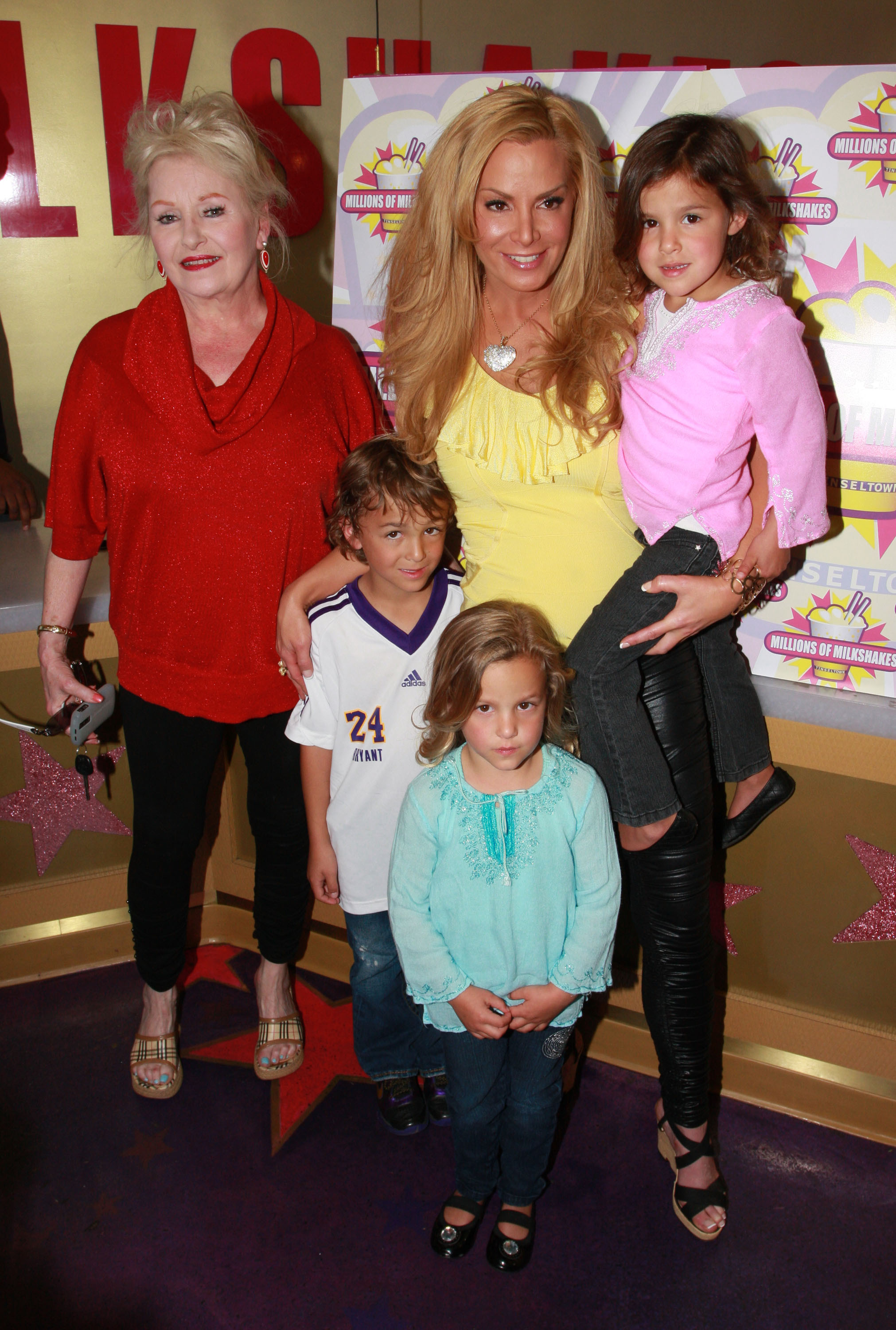 Cindy Margolis and Guy Starkman - Celebrities who've used a surrogate ...