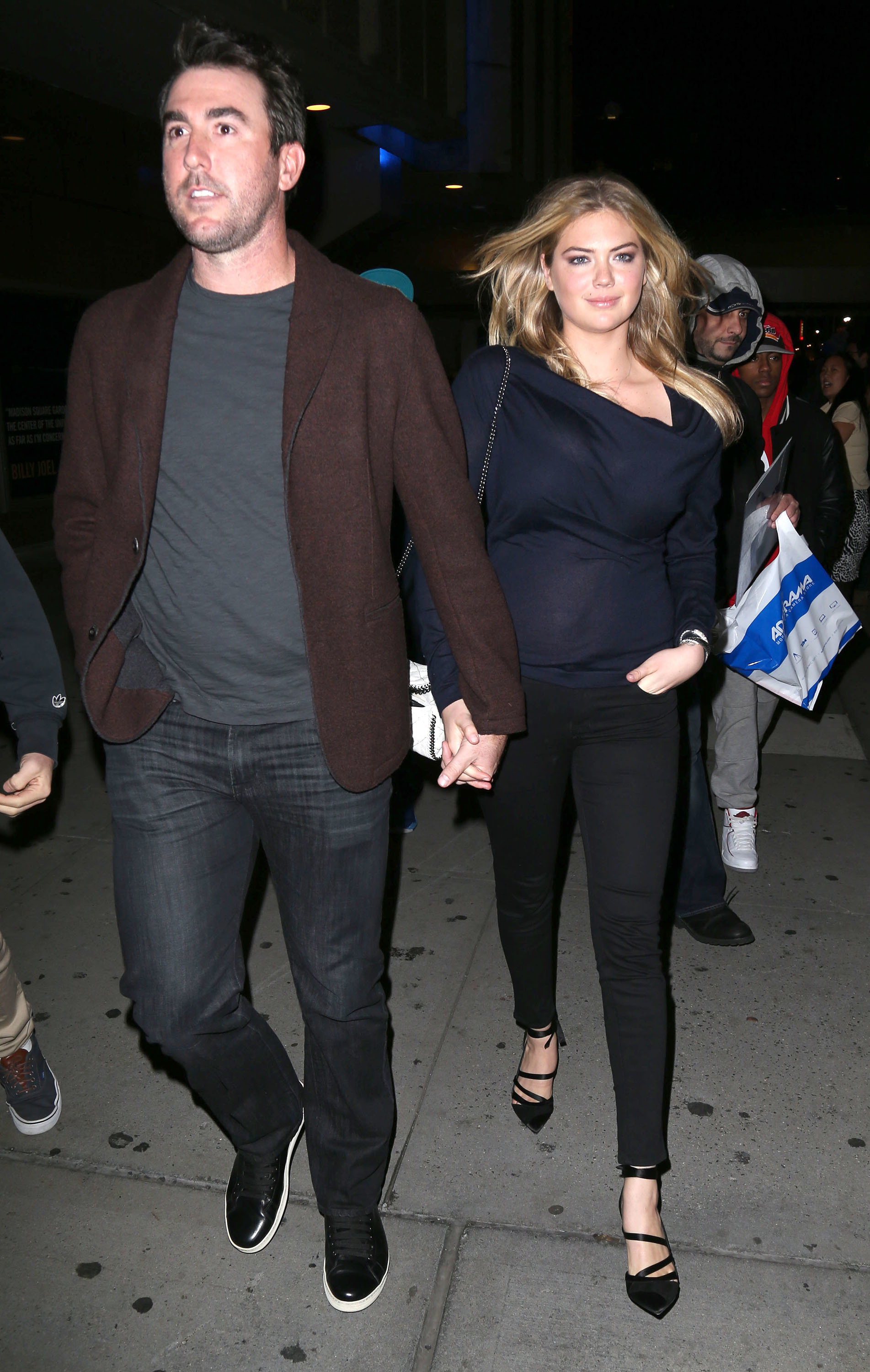kate-upton-boyfriend - Kate Upton engaged to Justin Verlander ...
