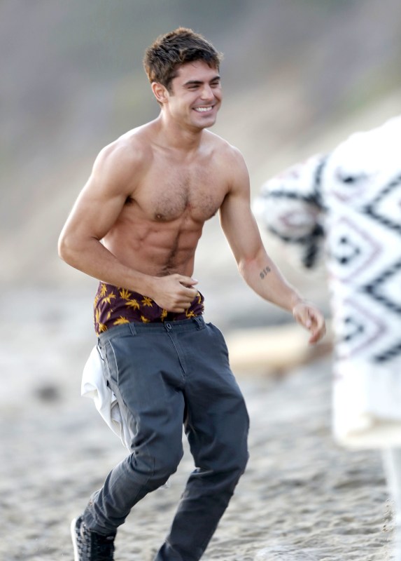 Zac Efron Shirtless Hottest Moments Gallery 3120