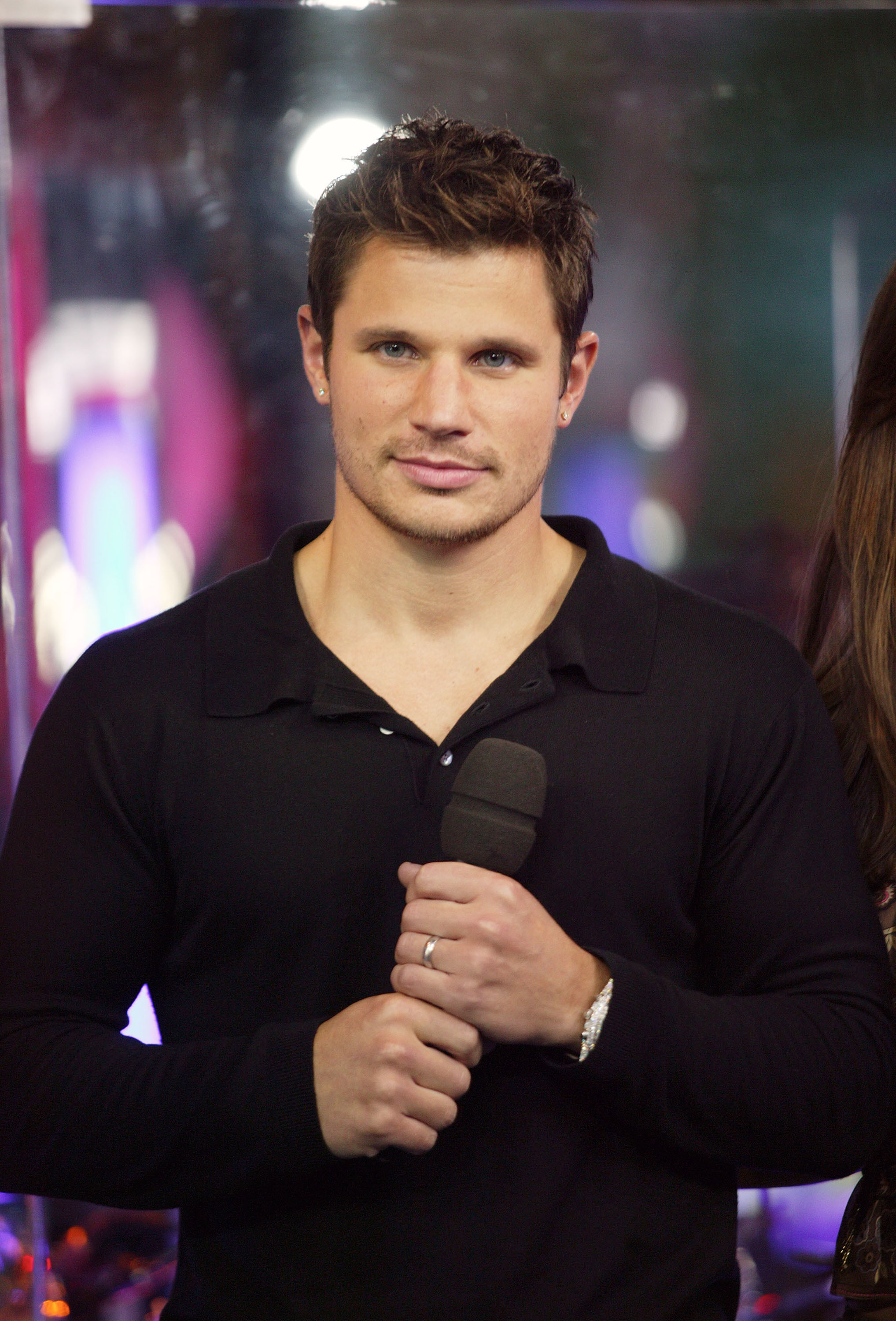 Nick Lachey | Overview | Wonderwall.com