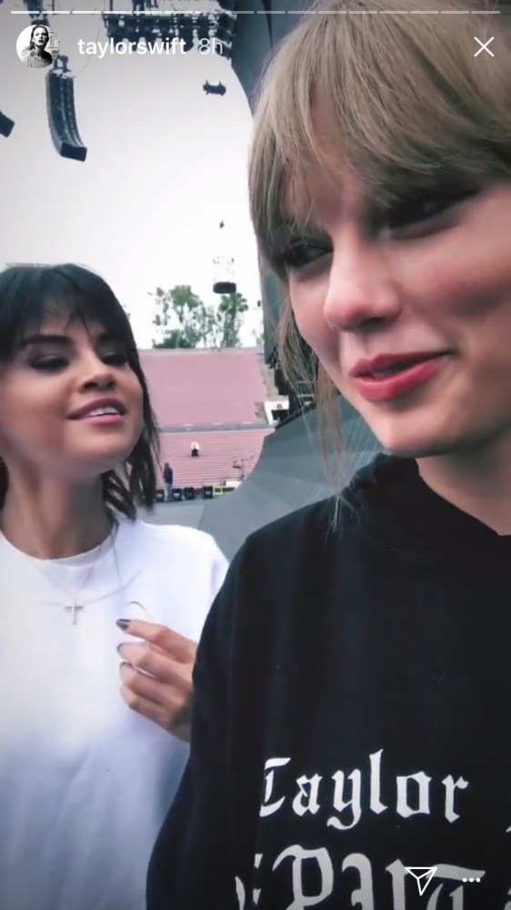 562px x 1000px - Selena Gomez joins pal Taylor Swift on stage at Rose Bowl concert: Watch |  Wonderwall.com
