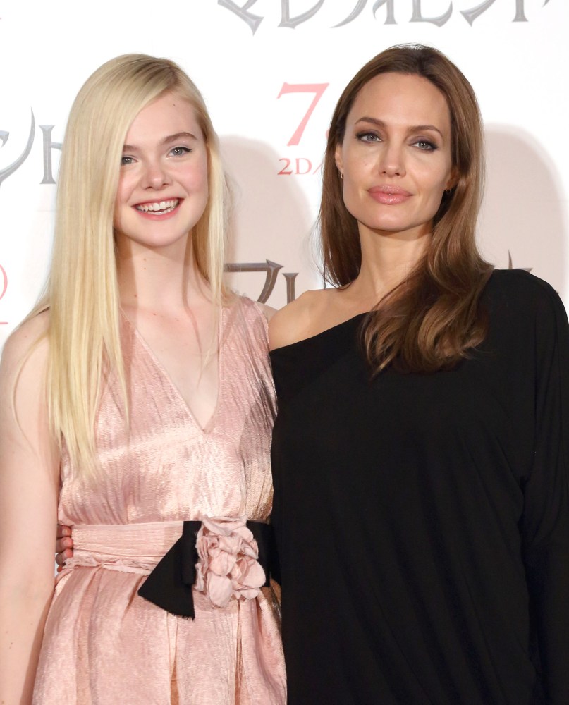 Angelina Jolie photobombs Elle Fanning's selfie -- See the pic