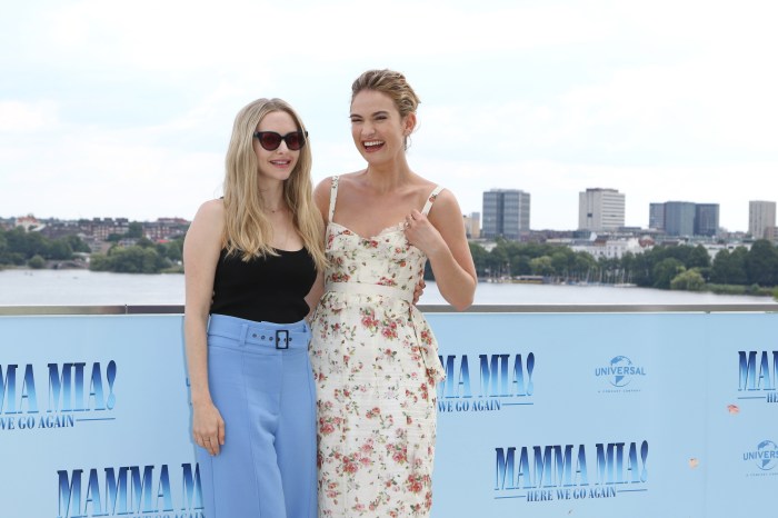 Amanda Seyfried & Lily James Stun At The Mamma Mia! Here We Go Again World  Premiere