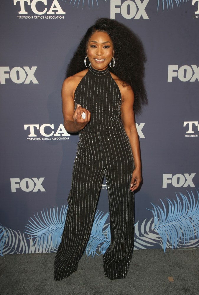 Angela Bassett on X: Happy Birthday to all my Leo brothers and sisters.  Let's eat cake!  / X