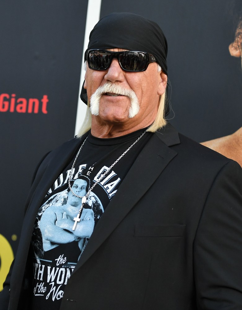 Hulk Hogan shows off scars after 10 back surgeries | Wonderwall.com