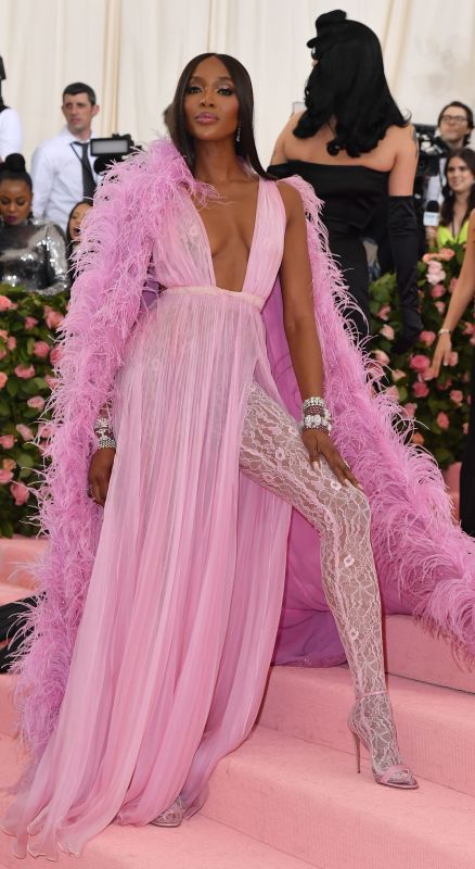 Alicia Vikander at the 2019 Met Gala, These Met Gala Looks Are Dramatic  Enough to Entertain You For the Rest of the Year