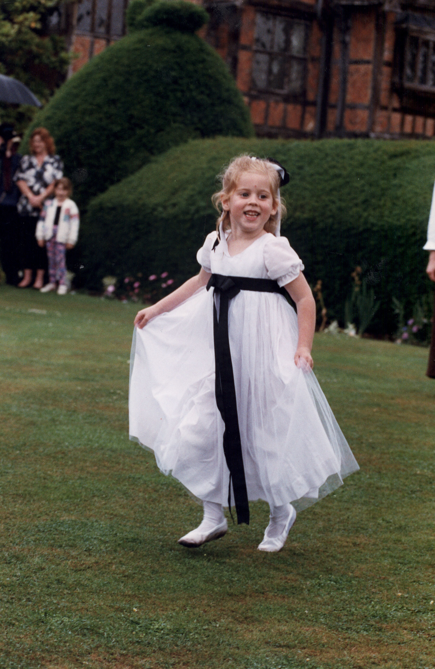 Princess beatrice maid of honor outlet dress