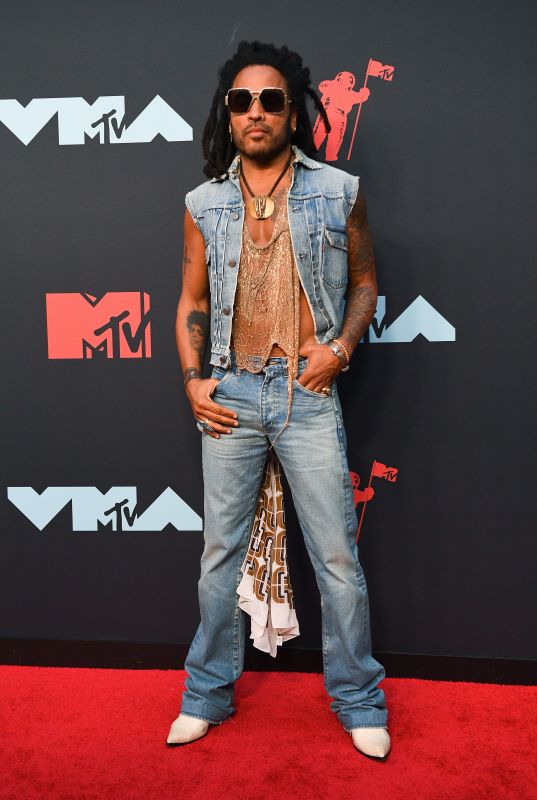 Fashion hits and misses from the 2019 VMAs | Gallery | Wonderwall.com