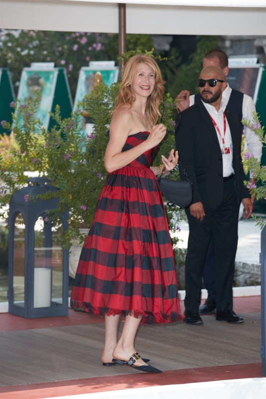 SOPA Images - Gallery - Bella Thorne in Venice Lido, Italy