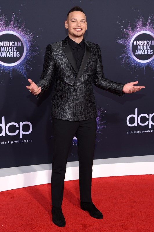 2019 American Music Awards: See all the photos from the red carpet ...