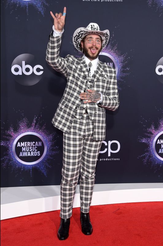 2019 American Music Awards: See all the photos from the red carpet ...