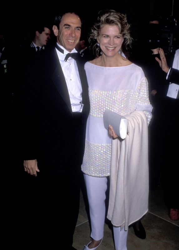 1990 Golden Globe Awards fashion flashback | Gallery | Wonderwall.com