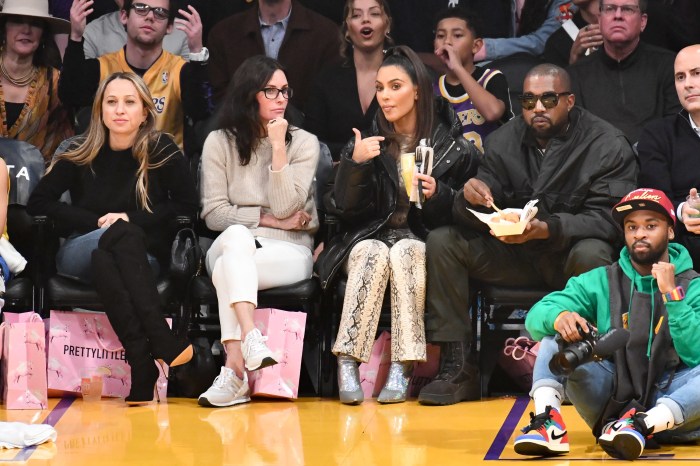 Stars courtside at basketball games, Gallery