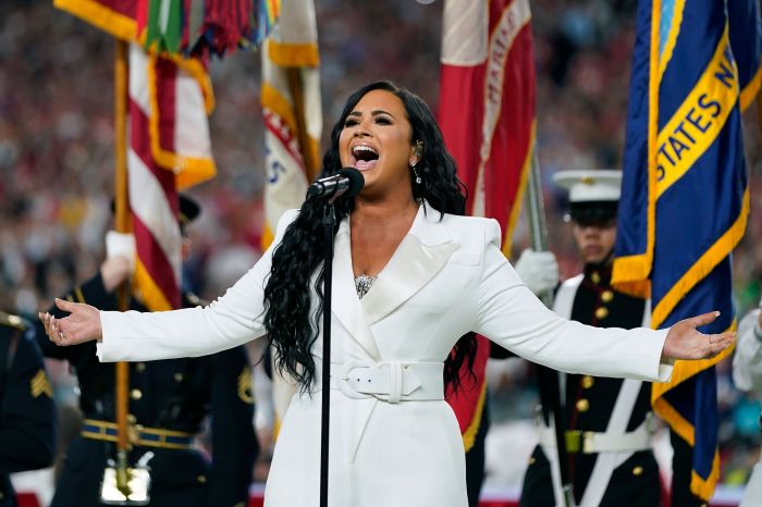 Super Bowl National Anthem 2013: Alicia Keys to sing The Star-Spangled  Banner in New Orleans 