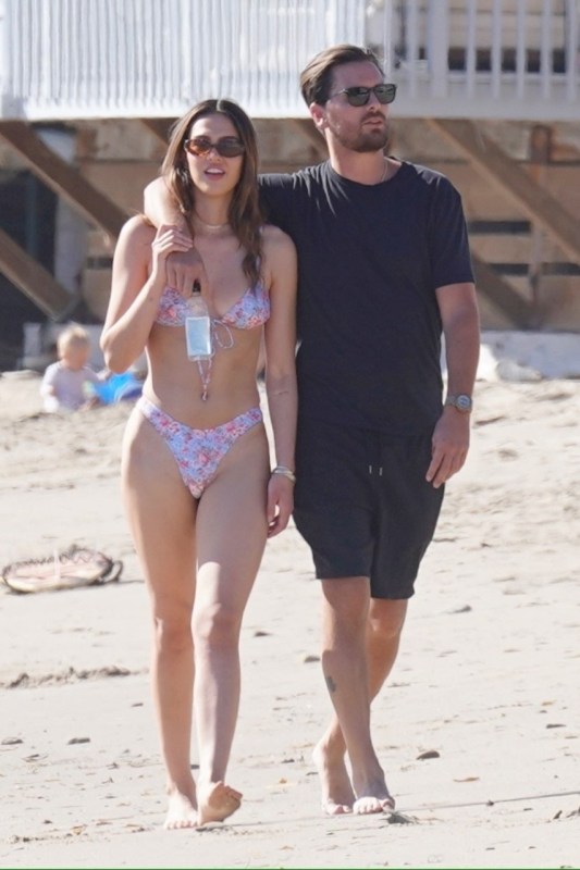 celebrity beach style