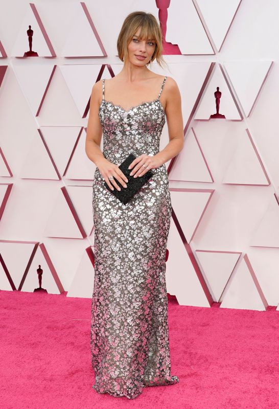Best Red Carpet Fashion at 2022 Oscars