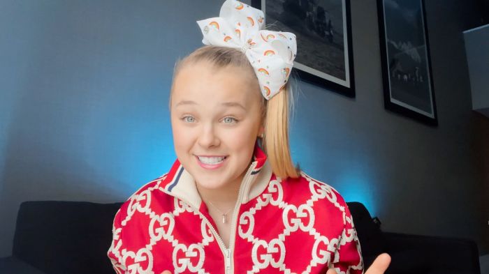 Everything you need to know about JoJo Siwa - GirlsLife