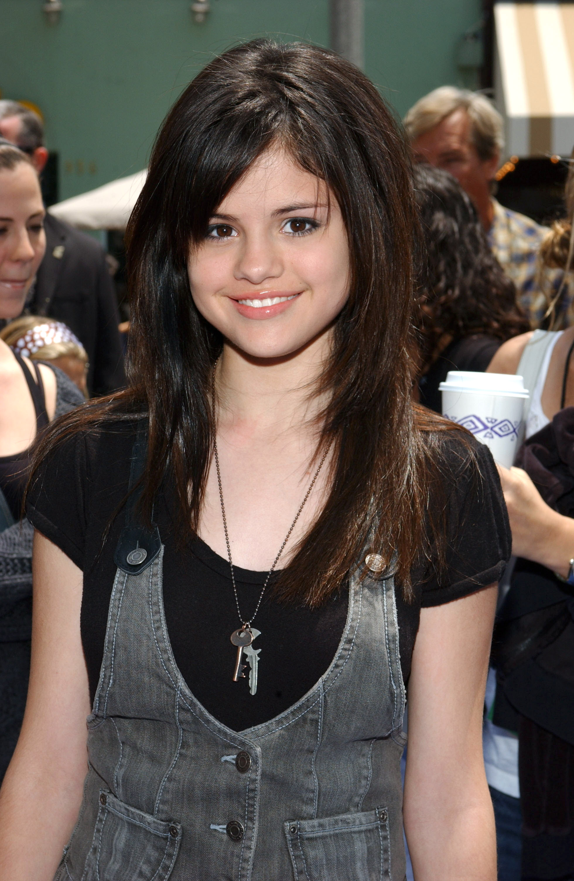 Photo Flashback Selena Gomez S Life And Career In Photos Gallery Wonderwall Com