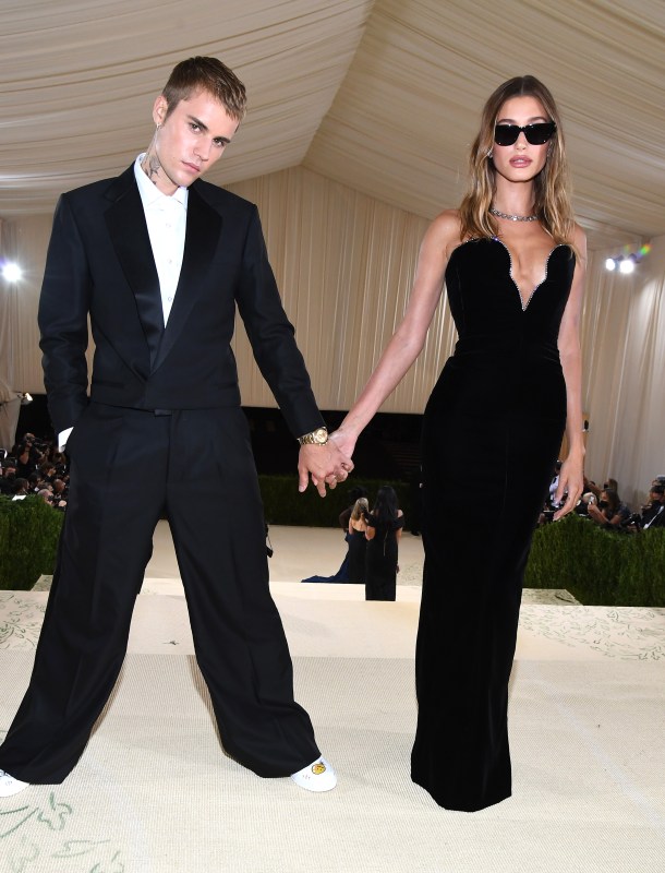 Celeb PDA from the Met Gala 2021: The Biebers hold hands, Bennifer ...
