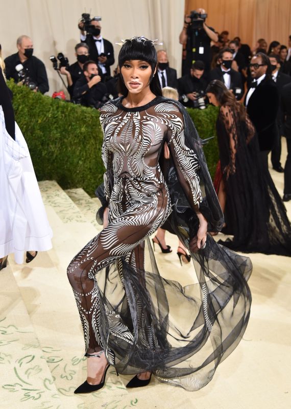 ICYMI: Zoe Kravitz’s body-baring dress, more Met Gala 2021 celeb style ...