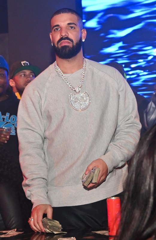 What Jewelry Does Drake Wear? Lets Rate This Celeb Rapper Bling