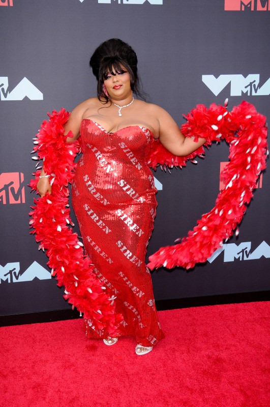 Lizzo Joked About Her Voluminous Gown At 2022 VMAs Outfit