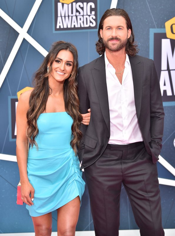 CMT Music Awards 2022 celebrity red carpet arrivals | Gallery ...