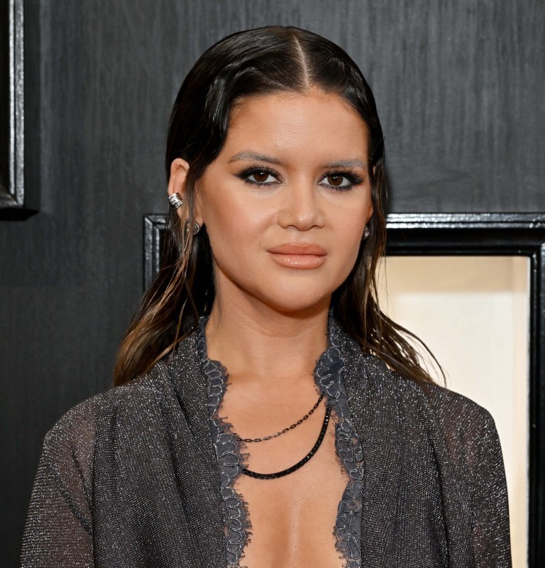 Maren Morris takes the plunge at the Grammys in a bellybuttonbaring