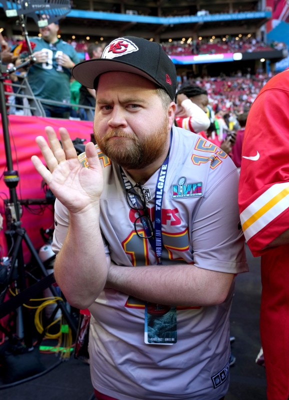 You've got to read this model's T-shirt for her fun take on the big game,  more stars attending the 2023 Super Bowl in Arizona, Gallery