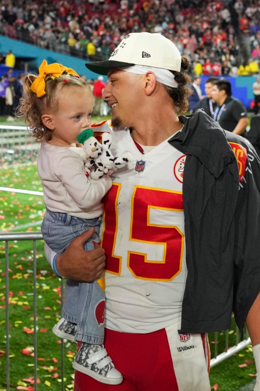 Pregnant Brittany Mahomes' Daughter Sterling Models a Mini Louis Vuitton  Purse in Adorable Photo