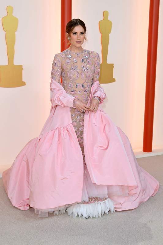 Ana de Armas Sparkles at Oscars in Louis Vuitton 3D Mermaid Dress