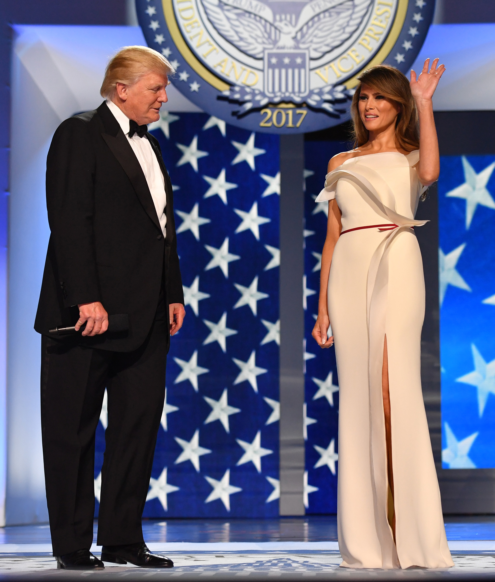 Melania trump clearance formal dresses