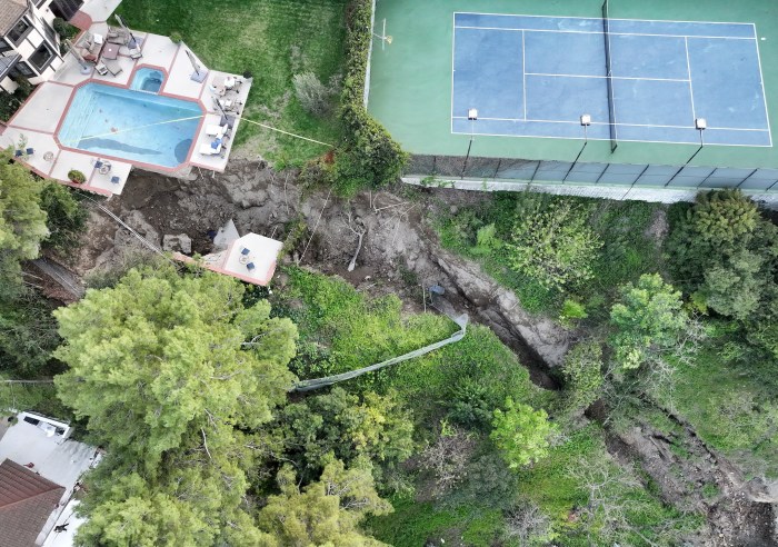 Sherman Oaks landslide: L.A. home destroyed